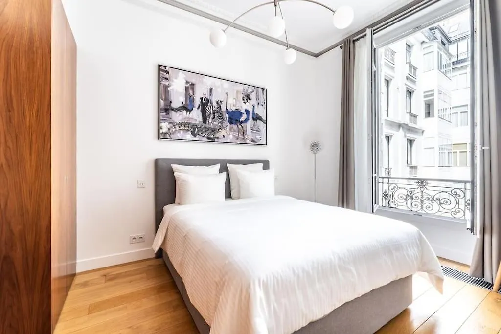 Luxury Appartement Champs Elysees Paris