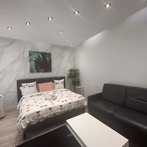 Cosy Champs-élysées - Hala Apartamento