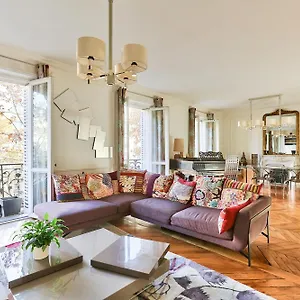 140m2 Proche Des Champs Elysees Apartment