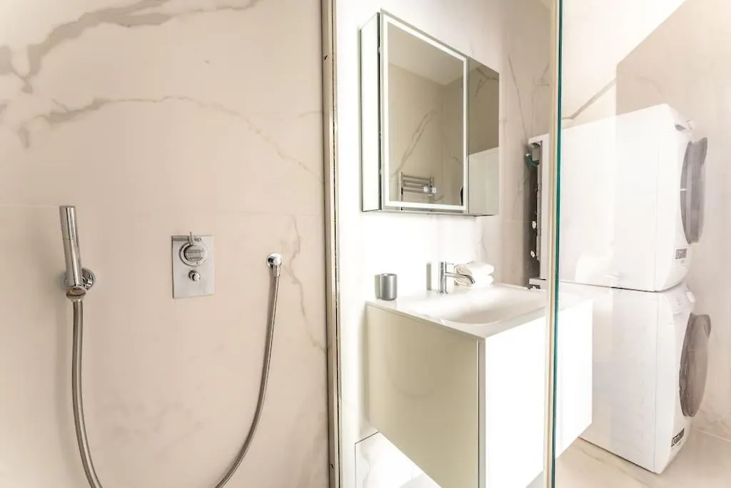 Luxury Appartement Champs Elysees Paris