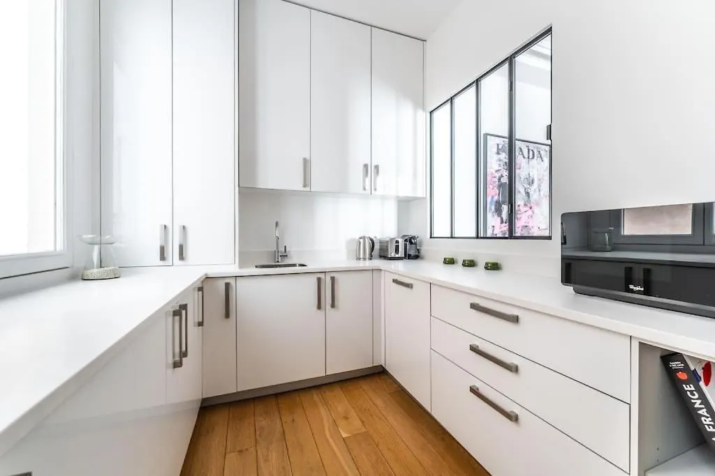 Luxury Appartement Champs Elysees Paris