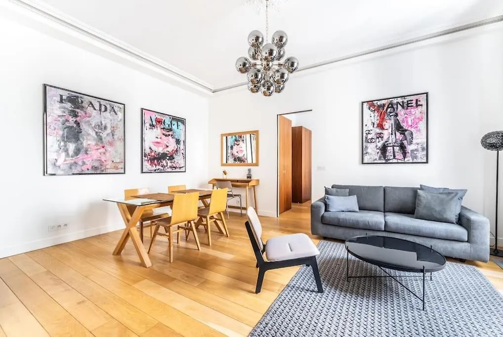 Luxury Appartement Champs Elysees Paris
